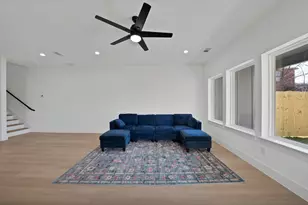 1405 Barry Ave, Dallas, TX 75223 - Photo 9