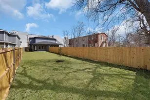 1405 Barry Ave, Dallas, TX 75223 - Photo 35