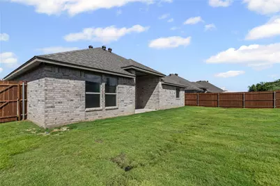 624 Jameson Street, Springtown, TX 76082 - Photo 37