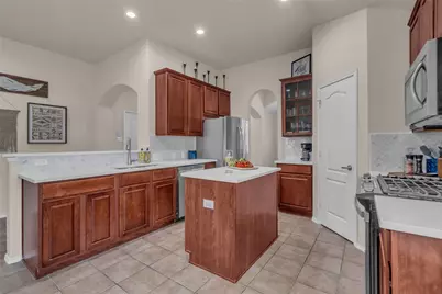 308 Cadbury Drive, Euless, TX 76040 - Photo 9