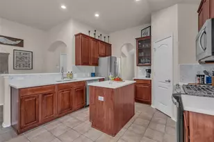 308 Cadbury Dr, Euless, TX 76040 - Photo 9