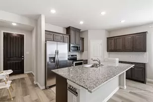 801 Taliaferro Trl, Springtown, TX 76082 - Photo 9