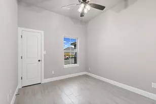 620 Jameson St, Springtown, TX 76082 - Photo 21