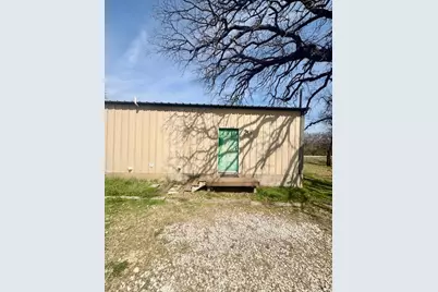 898 Reno, Reno, TX 76020 - Photo 1