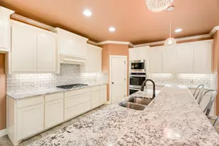 3414 Fountain Way, Granbury, TX 76049 - Photo 9