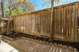 4830 Cedar Springs Rd, Dallas, TX 75219 - Photo 25