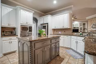 2020 S Bridgefarmer Rd, Lowry Crossing, TX 75069 - Photo 11