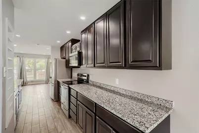 1624 Choteau Circle, Grapevine, TX 76051 - Photo 9