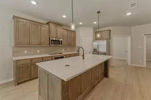 529 Waterford Park Boulevard, Weatherford, TX 76087 - Photo 9