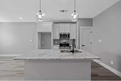 527 W Walker Street, Denison, TX 75020 - Photo 5