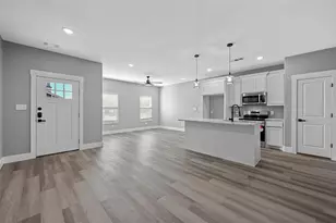 527 W Walker St, Denison, TX 75020 - Photo 3