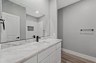 527 W Walker St, Denison, TX 75020 - Photo 13