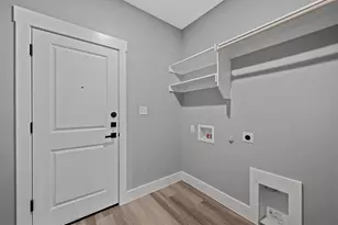 527 W Walker St, Denison, TX 75020 - Photo 17