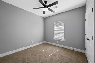 527 W Walker Street, Denison, TX 75020 - Photo 9