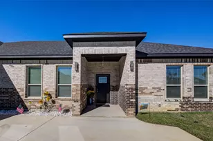 2205 Briarwood Dr, Bridgeport, TX 76426 - Photo 3