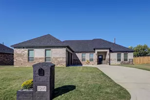 2205 Briarwood Dr, Bridgeport, TX 76426 - Photo 3