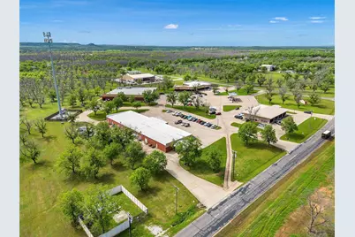 9702 Bellechase Road, Granbury, TX 76049 - Photo 17