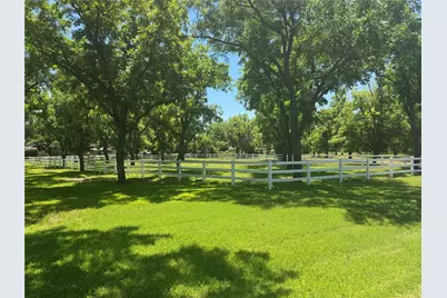 5615 Equestrian Court, Granbury, TX 76049 - Photo 3