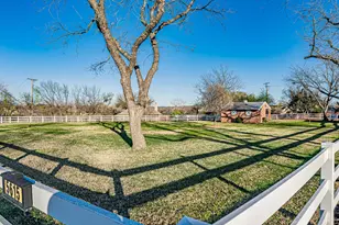 5615 Equestrian Ct, Granbury, TX 76049 - Photo 37