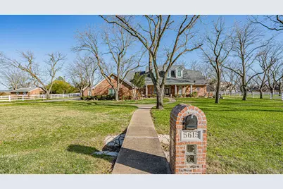 5615 Equestrian Court, Granbury, TX 76049 - Photo 1