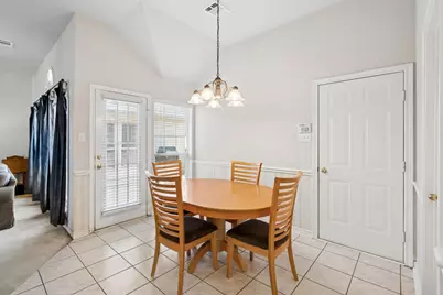 409 Kyle Lane, Lewisville, TX 75067 - Photo 13