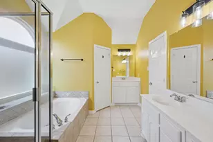 409 Kyle Ln, Lewisville, TX 75067 - Photo 17