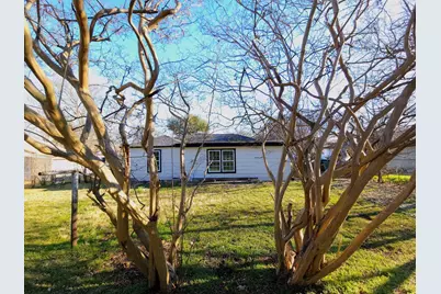 315 W Dexter Street, Sherman, TX 75092 - Photo 17