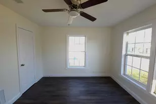 315 W Dexter St, Sherman, TX 75092 - Photo 13