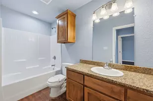 709 W Madison St, Ennis, TX 75119 - Photo 11