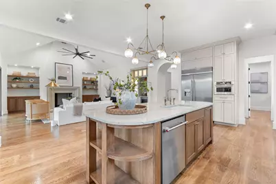 8611 San Fernando Way, Dallas, TX 75218 - Photo 15