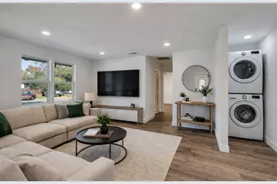 901 Woodleigh Drive, McKinney, TX 75069 - Photo 7