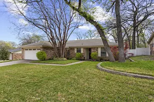 4510 Indian Oaks Trail, Arlington, TX 76017 - Photo 3