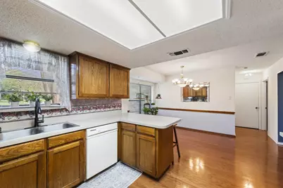 4510 Indian Oaks Trail, Arlington, TX 76017 - Photo 15