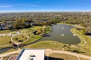 2577 Shady Ridge Dr, Bedford, TX 76021 - Photo 17