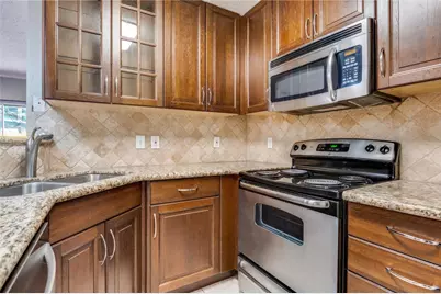 2201 Wolf Street #5107, Dallas, TX 75201 - Photo 5