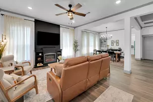 1322 N 11th St, Waco, TX 76707 - Photo 5