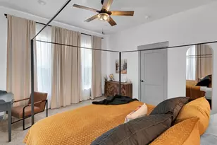 1322 N 11th St, Waco, TX 76707 - Photo 37