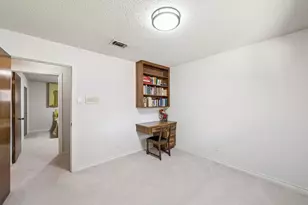 1324 Glenbrook Dr, Irving, TX 75061 - Photo 23