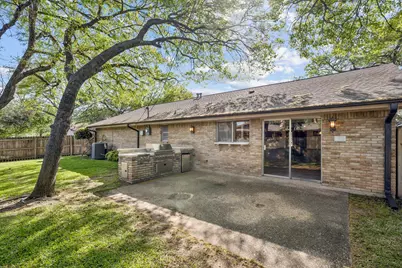1324 Glenbrook Drive, Irving, TX 75061 - Photo 29
