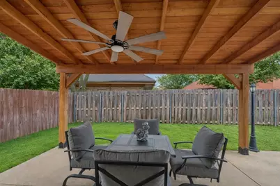 417 Sunnybrook Court, Bedford, TX 76021 - Photo 21