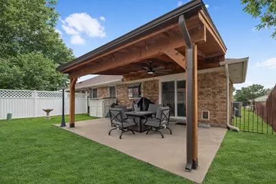 417 Sunnybrook Court, Bedford, TX 76021 - Photo 23