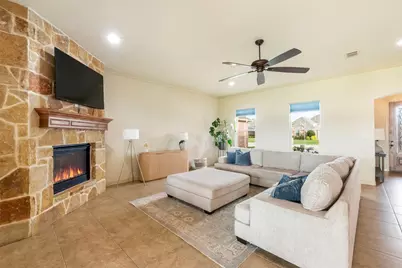 311 Paddle Boat Drive, Granbury, TX 76049 - Photo 5