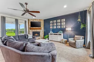 311 Paddle Boat Dr, Granbury, TX 76049 - Photo 5