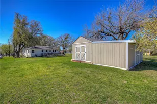 697 Tawakoni Dr, East Tawakoni, TX 75472 - Photo 29