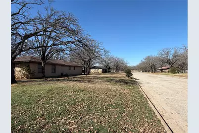 522 Crestwood Drive, Eastland, TX 76448 - Photo 5