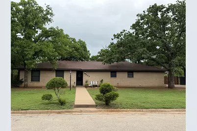 522 Crestwood Drive, Eastland, TX 76448 - Photo 1