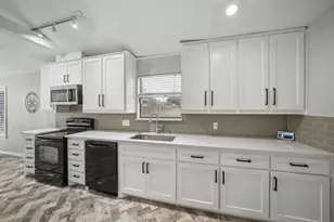 2701 Ridge Top Ln, Arlington, TX 76006 - Photo 9