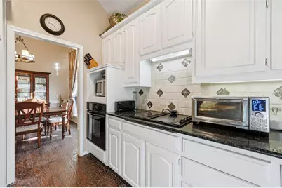 2680 Creekside Court, Highland Village, TX 75077 - Photo 15