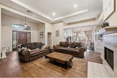 2680 Creekside Court, Highland Village, TX 75077 - Photo 7