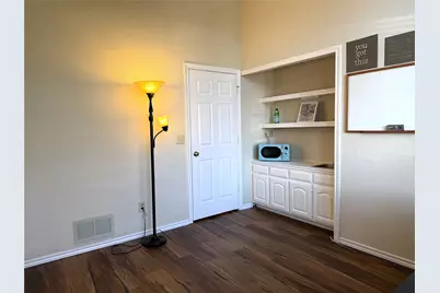 2680 Creekside Court, Highland Village, TX 75077 - Photo 11